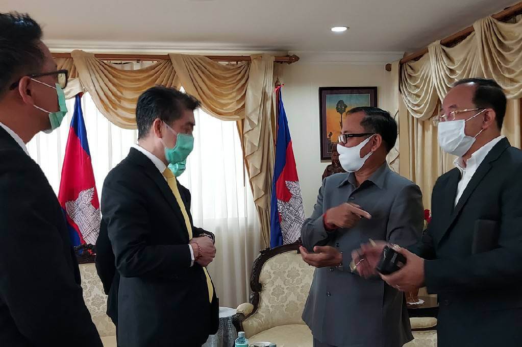 CP Group – CP Foods donate 90,000 more of surgical masks for foreign workers